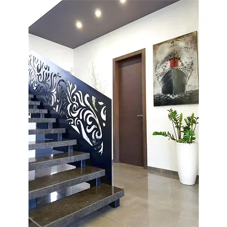 Apartment Beautiful Modern Design *